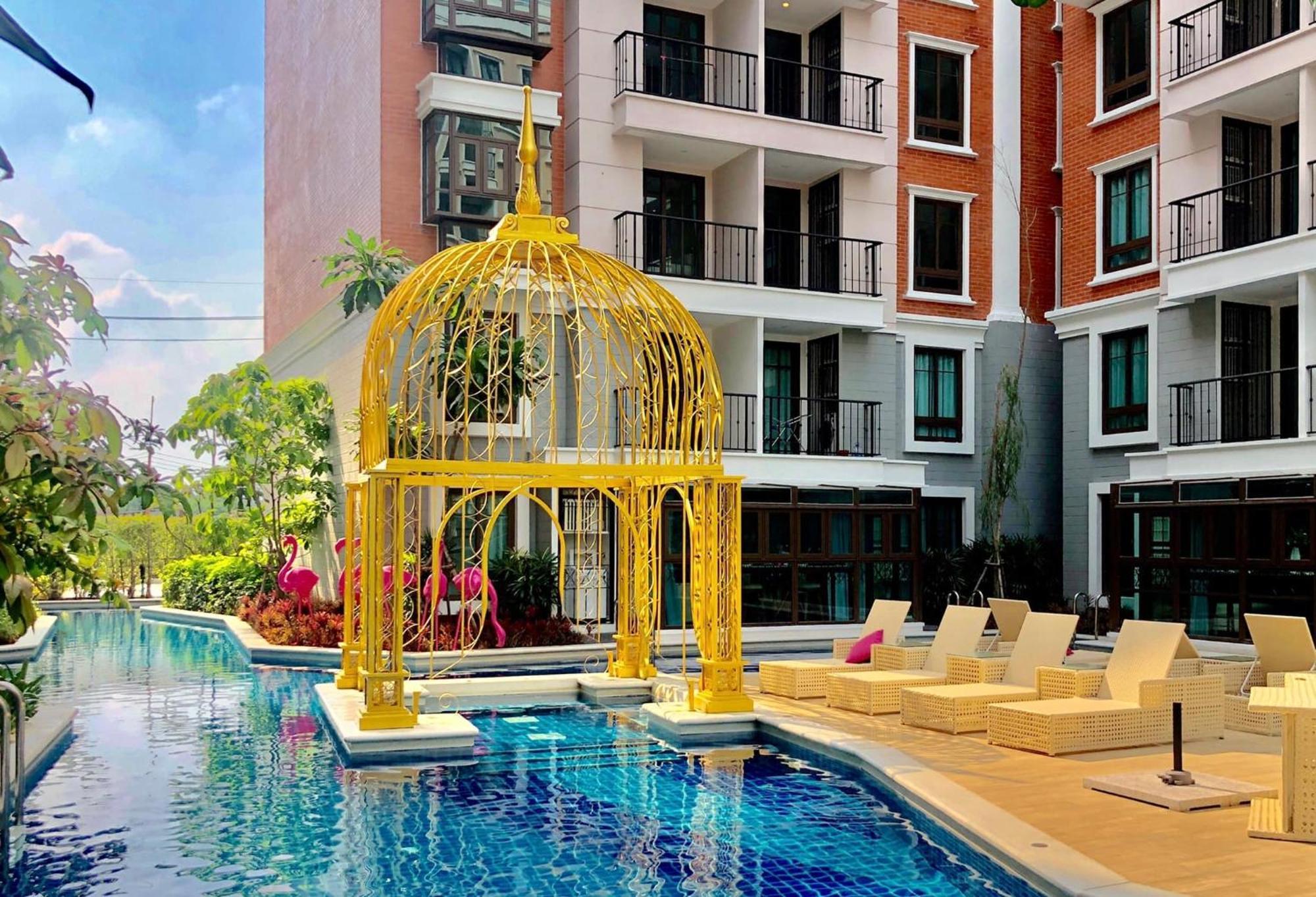 Espana Resort Jomtien Beach Pattaya Exterior photo
