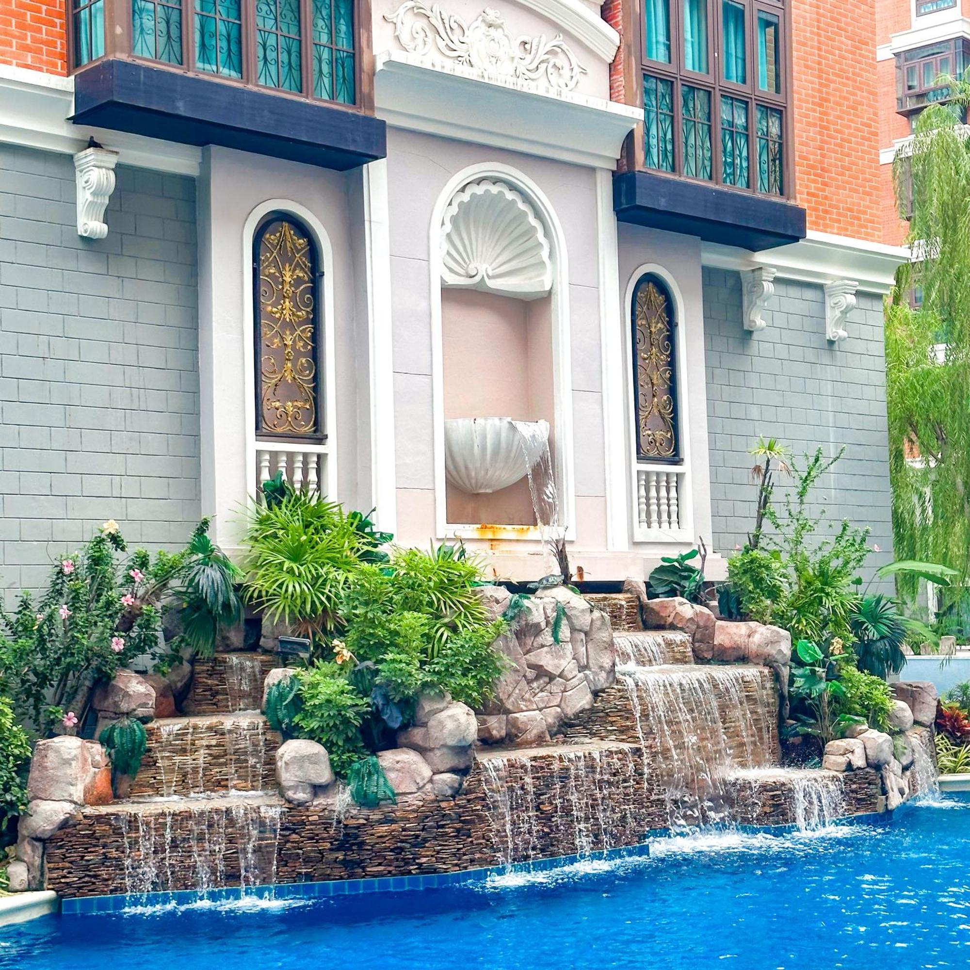 Espana Resort Jomtien Beach Pattaya Exterior photo